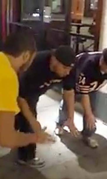 Ouch! Footrace between two Bears fans has a painful ending